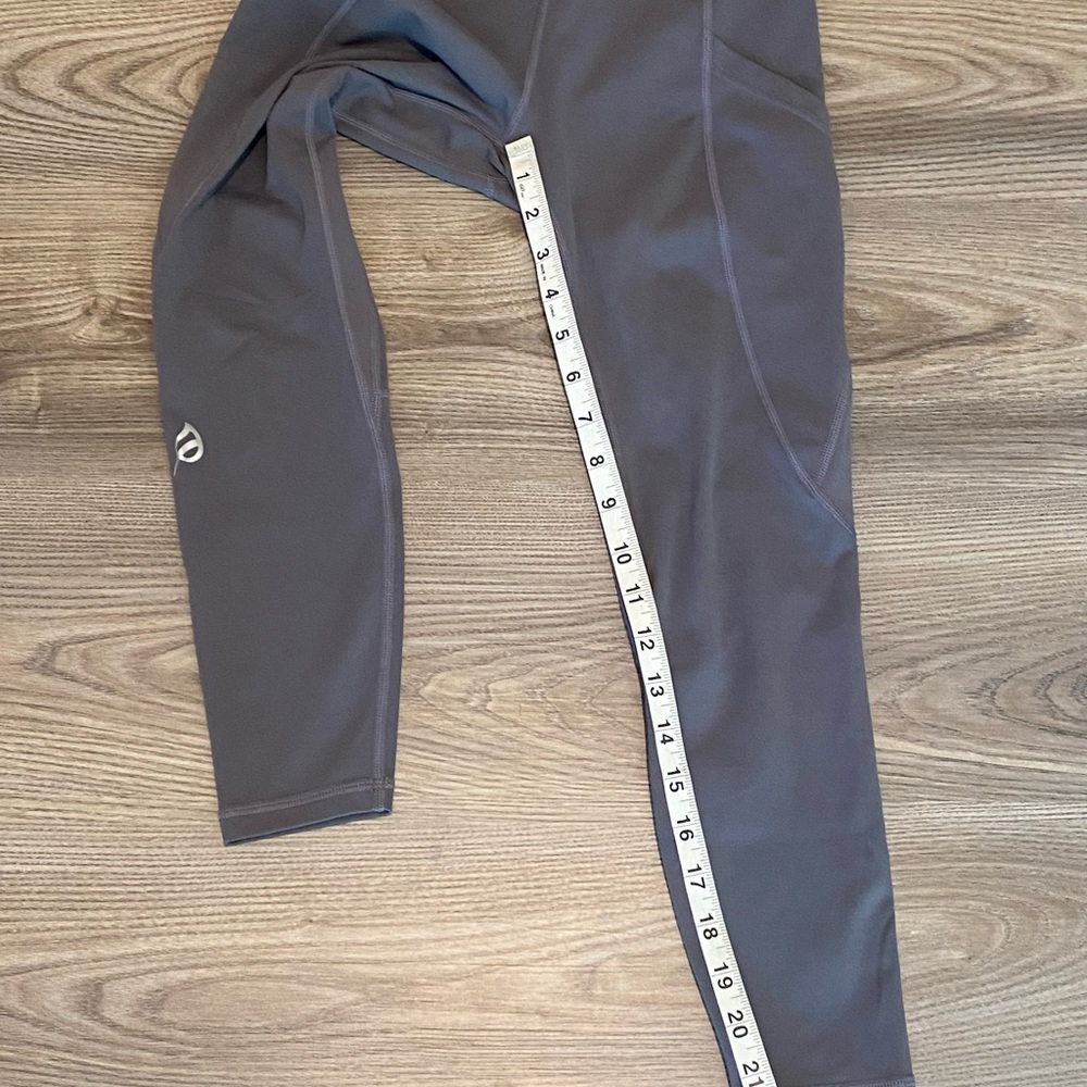 P’tula Alainah III Pocket Legging Women’s size Small Plum Gray Color Soft! - Picture 6 of 6